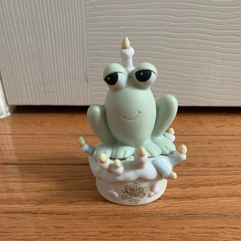 Precious Moments Happy Birthday Frog